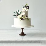 15 hermosos pasteles que representan la mesa de postres de tu boda