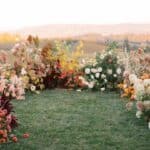 60 ideas de decoración de bodas de otoño que celebran las flores de la temporada